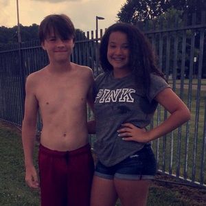 Meet your Posher, Mia